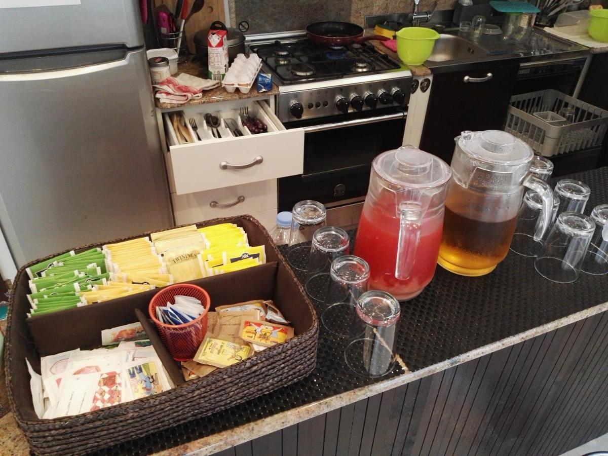 8Villa Saint Julian's 外观 照片